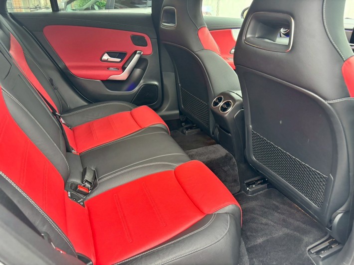 LINE_ALBUM_20251007_251007_10