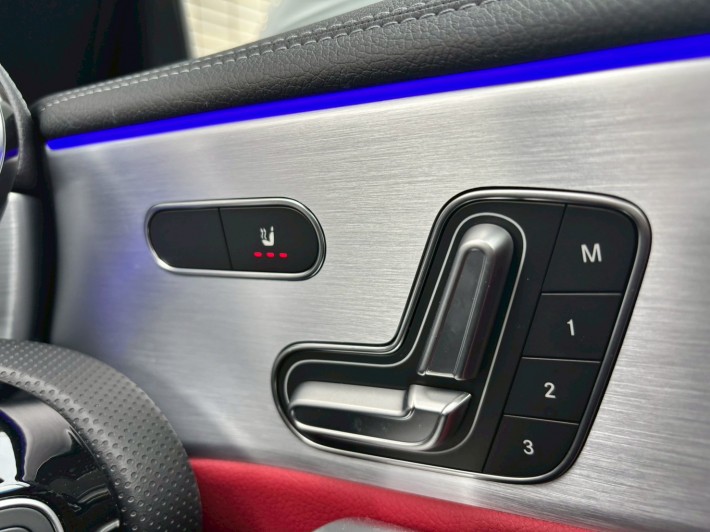 LINE_ALBUM_20251007_251007_29