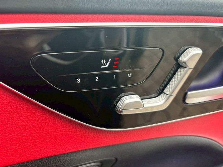 LINE_ALBUM_20251021_251021_12