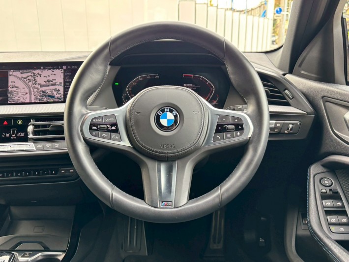 LINE_ALBUM_20251108_251108_23