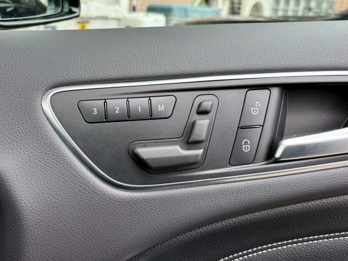 LINE_ALBUM_20251112_251112_12